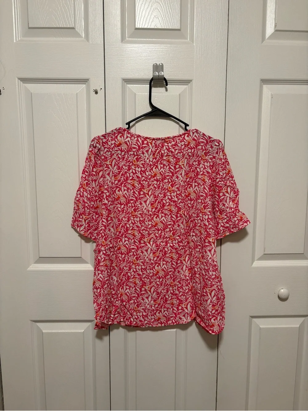 LOFT Pink & White Floral V-Neck Short Sleeve Blouse